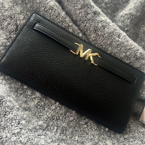 BNWT Michael Kors lg snap wallet - Picture 6 of 6